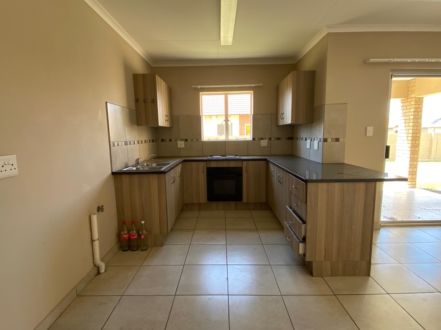 3 Bedroom Property for Sale in Waterkloof East North West
